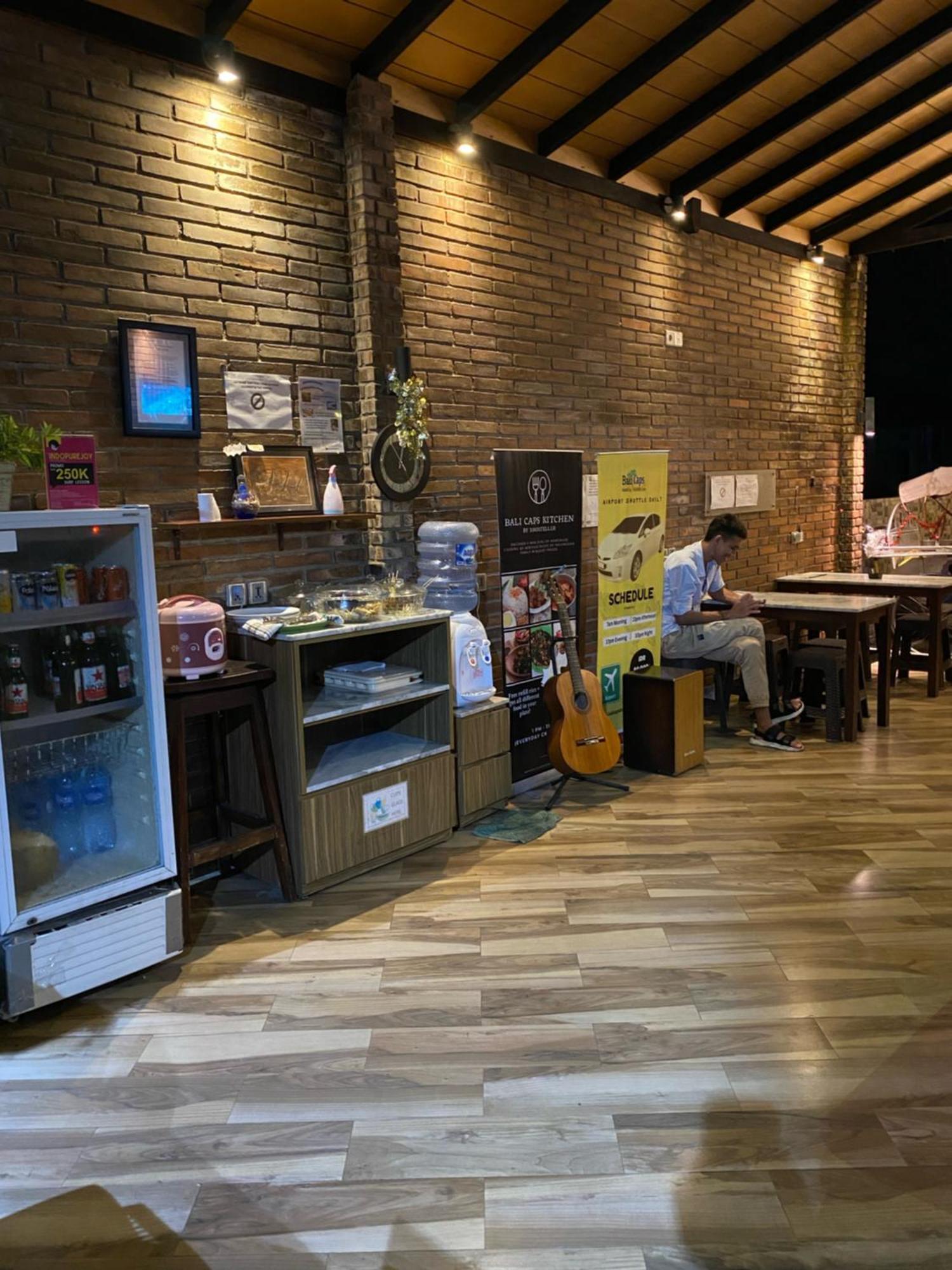 Bali Caps Hostel Kuta Lombok Eksteriør bilde