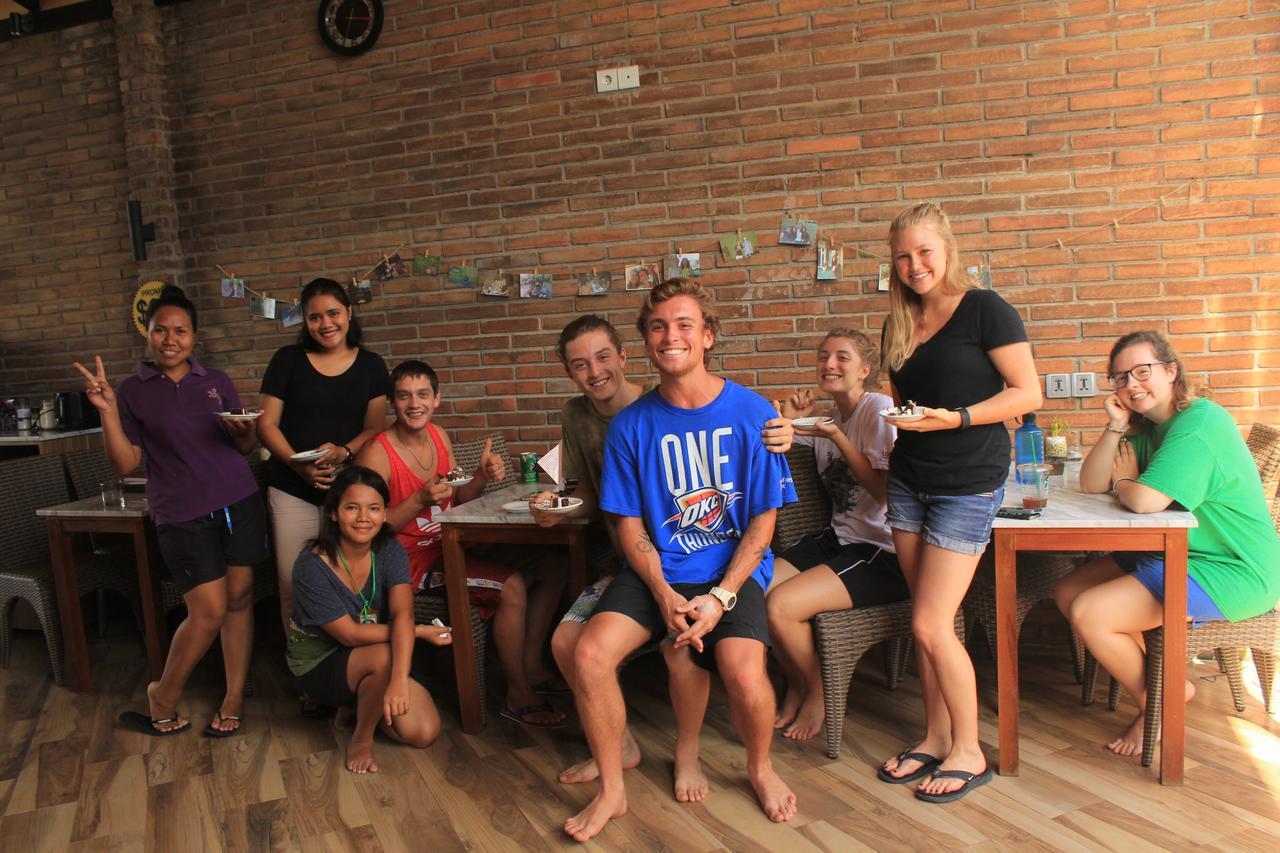 Bali Caps Hostel Kuta Lombok Eksteriør bilde
